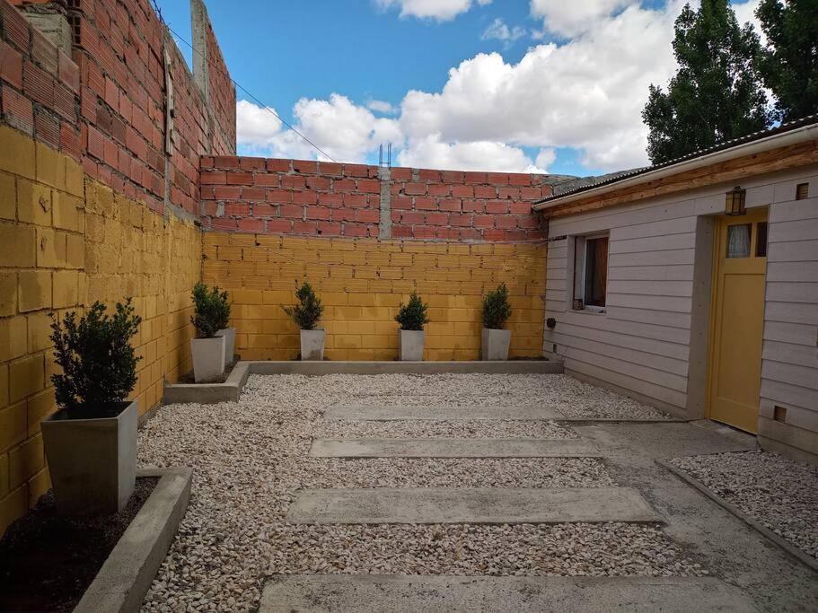 Appartamento Casa Grilli Cerca De La Terminal Río Gallegos Esterno foto